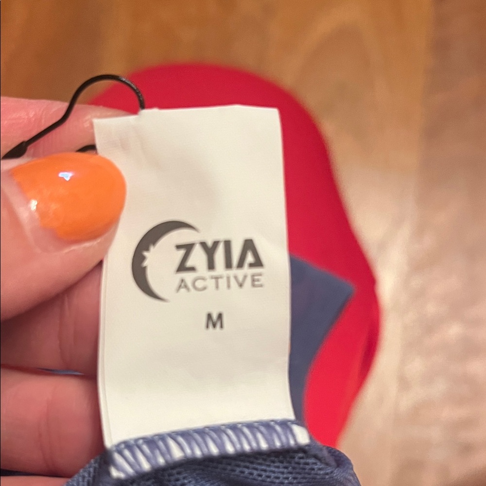 New ZYIA Active sheer crop top - Picture 12 of 14